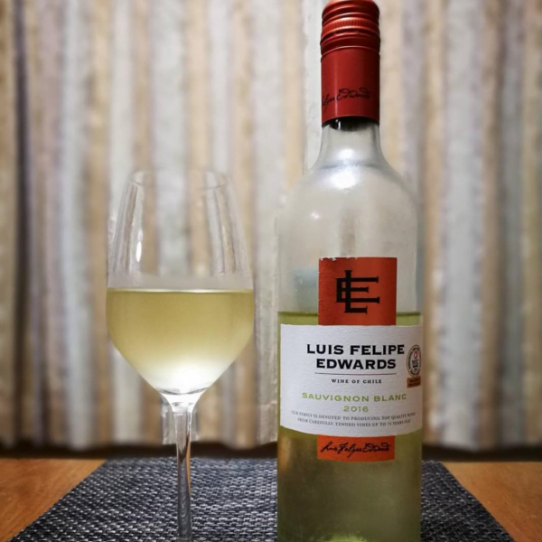 Rượu vang chile Luis Felipe Edwards Car 187 chai nhỏ trắng