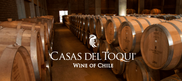Casas del Toqui được thành lập với mục đích phát triển và sản xuất các loại rượu vang tốt chất lượng cao