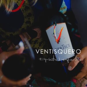 thương hiệu rượu vang lớn của Chile - Ventisquero, chai Rượu vang Grey đỏ và trắng