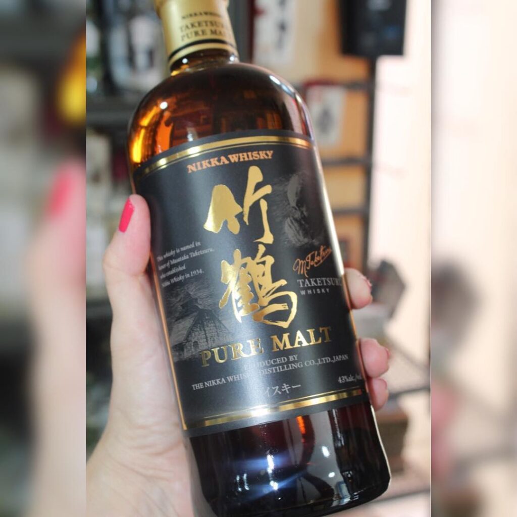 Rượu Nikka Whisky Pure Malt 700ml - Hình ảnh 2