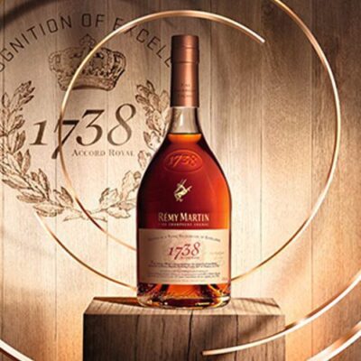 Alternative view of Remy Martin 1738