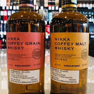 Alternative view of Whisky Nikka Coffey Grain