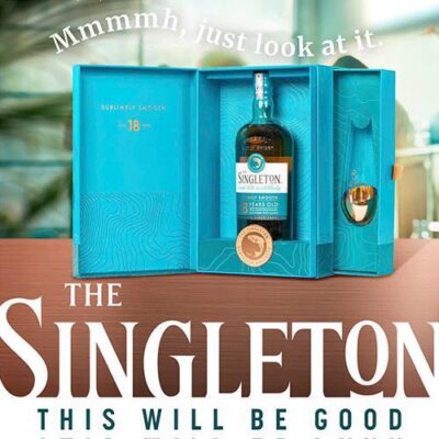 Alternative view of Singleton 18 Năm Hộp Quà Tết 2024